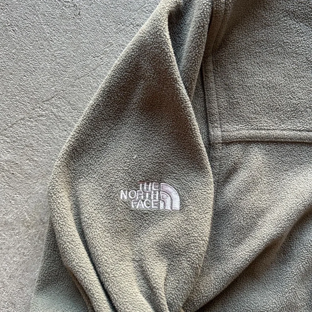 The North Face pit 25